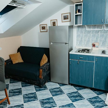 Apartmani Dragobratovic Komarna Exterior foto