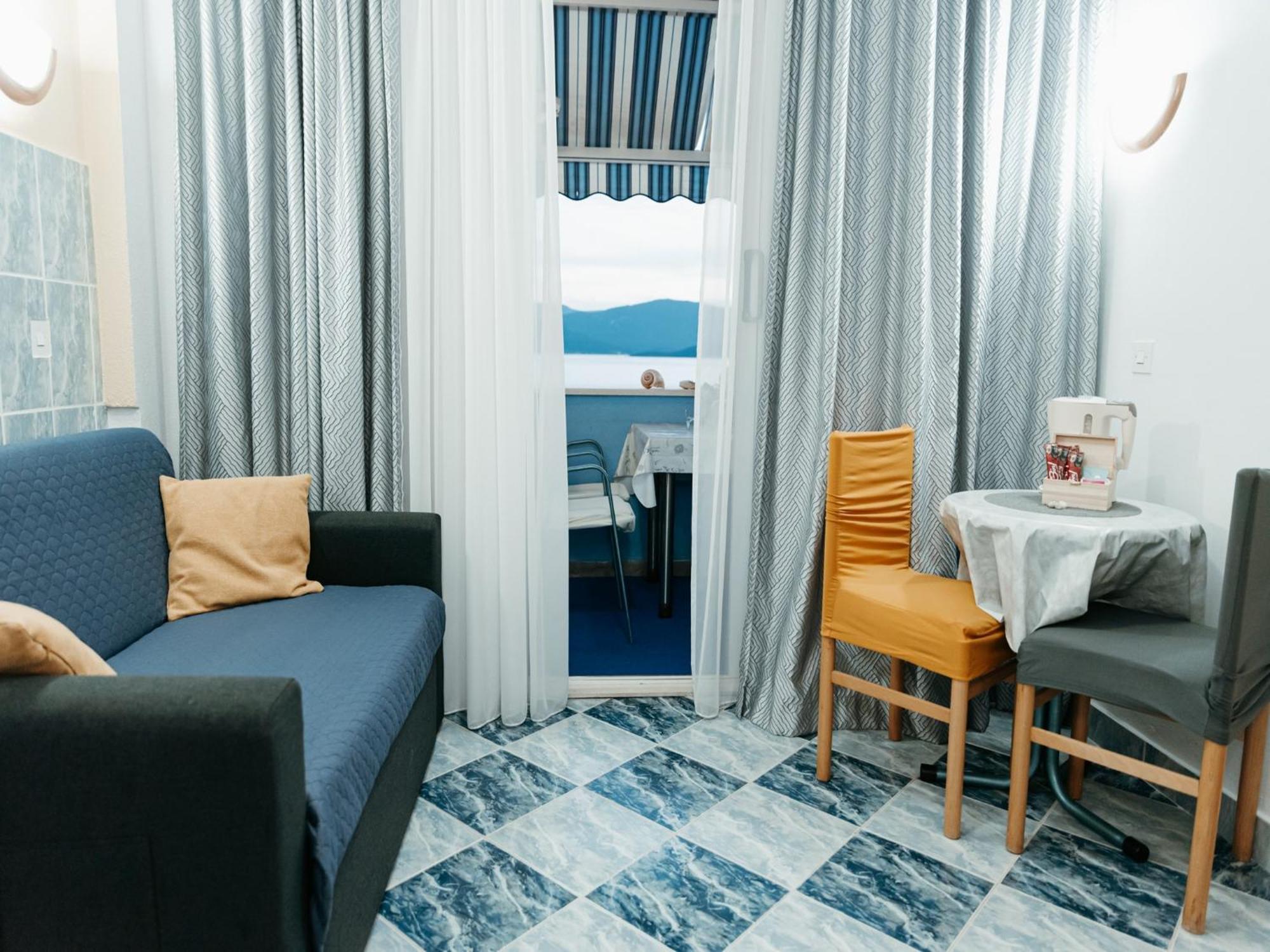 Apartmani Dragobratovic Komarna Zimmer foto